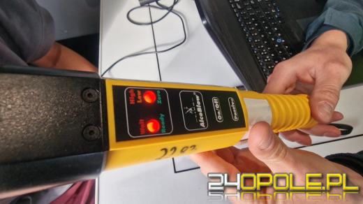 Jechał z żoną na załadunek towaru - był kompletnie pijany