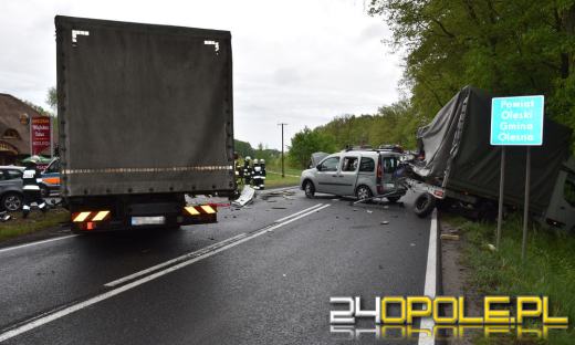 Karambol na DK-11 w Starym Oleśnie. Policjanci wyjaśniają okoliczności