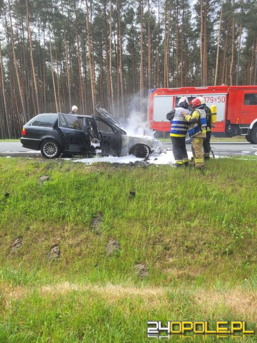 Pożar samochodu na trasie Grodziec-Myślina