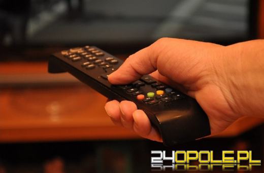 Bez TVN-u i Polsatu. Można oglądać TVP. "Podaje wiarygodne informacje"