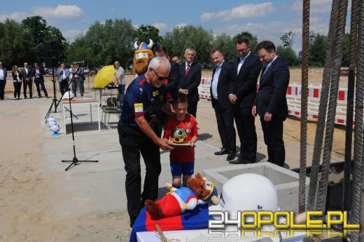 Wmurowano kamień węgielny pod nowy stadion w Opolu