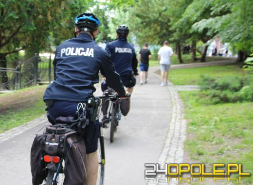 Policjanci na rowerach dbają o nasze bezpieczeństwo