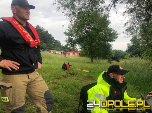 Topielec w akwenie Dębowa. Służby wyciągnęły ciało młodego mężczyzny