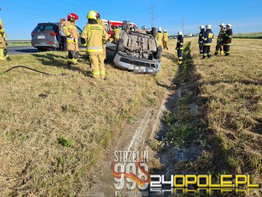 Dachowane pojazdu na brzeskim odcinku A4
