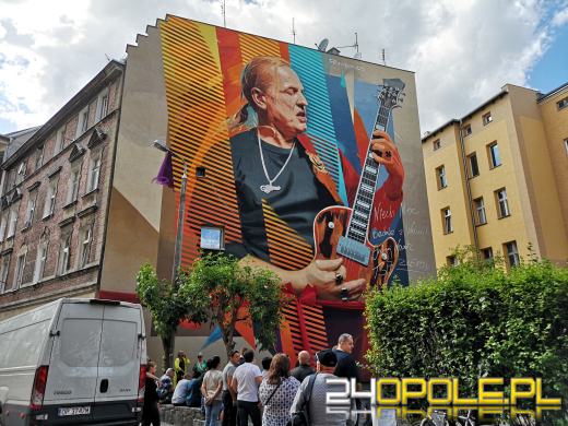 Uroczyście odsłonięto nowy muzyczny mural w Opolu
