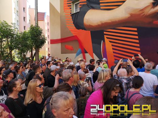Uroczyście odsłonięto nowy muzyczny mural w Opolu