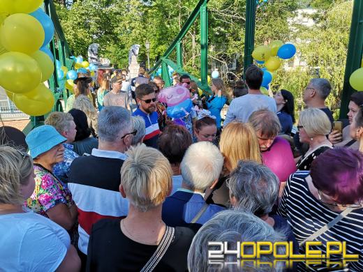 Oficjalnie otwarto Most Groszowy w festiwalowym wydaniu