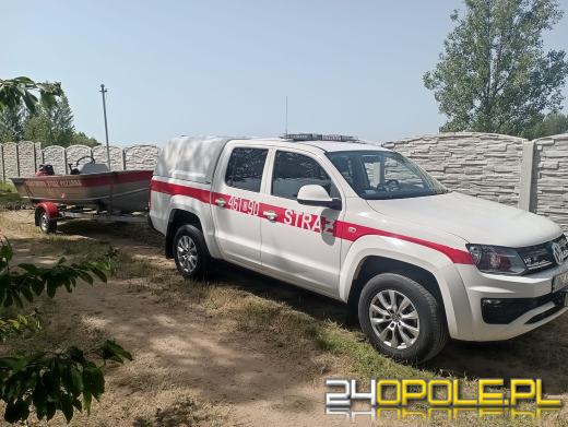 Koparka "wpadła" do akwenu w Malerzowicach Wielkich. Interweniowała straż