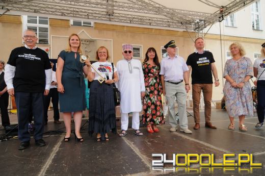 Seniorzy przejęli miasto. Rozpoczęły się Dni Seniora