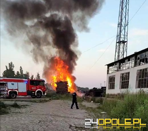 Pożar podkładów przy ulicy Armii Krajowej w Opolu