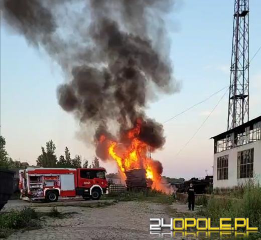 Pożar podkładów przy ulicy Armii Krajowej w Opolu