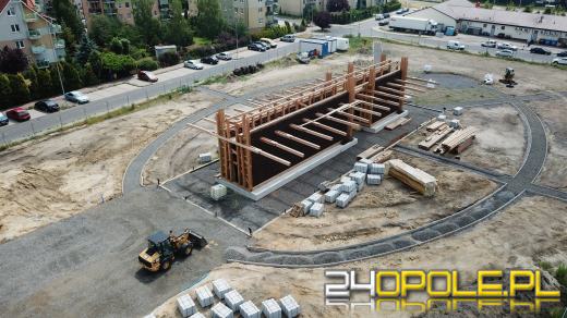 Tężnia solankowa na Malince pięknieje. Prace postępują