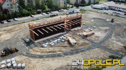 Tężnia solankowa na Malince pięknieje. Prace postępują