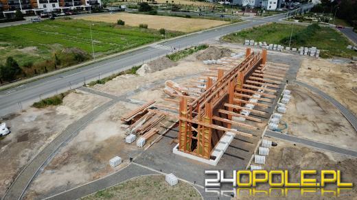 Tężnia solankowa na Malince pięknieje. Prace postępują