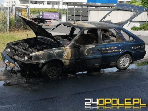 Polonez spłonął na ulicy Bielskiej w Opolu