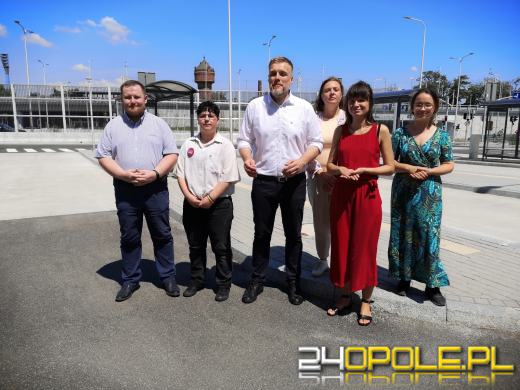 Lewica Razem chce darmowych biletów MZK dla młodzieży i nowych buspasów