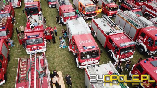 Trwa największy zlot samochodów strażackich w regionie Fire Truck Show