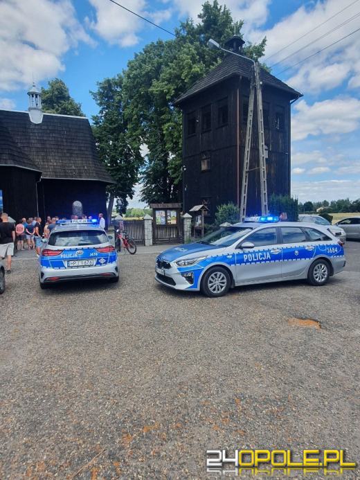 Gmina Rudniki: Wierni chcieli się pozbyć księdza. Interweniowała policja