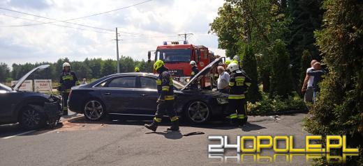 Wypadek w Dobrzeniu Wielkim. Jedna osoba trafiła do szpitala
