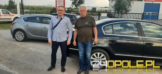 Wojewoda na miejscu pożaru w Skarbimierzu-Osiedle. Prace służb trwają