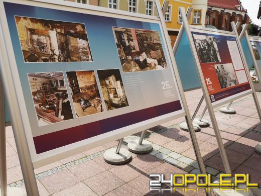 Na opolskim Rynku można oglądać wystawę poświęconą powodzi tysiąclecia