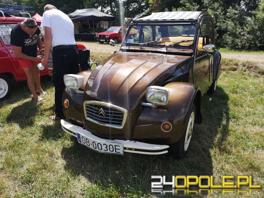 Do Dobrzenia Wielkiego zjechały "oldtimery". Przez weekend zlot odwiedziło mnóstwo ludzi