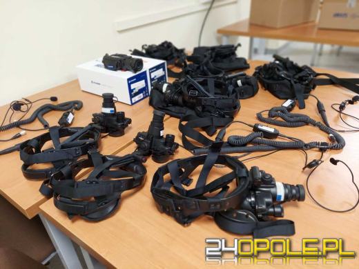 W nocy i w trudnym terenie - ćwiczenia policjantów w poszukiwaniach