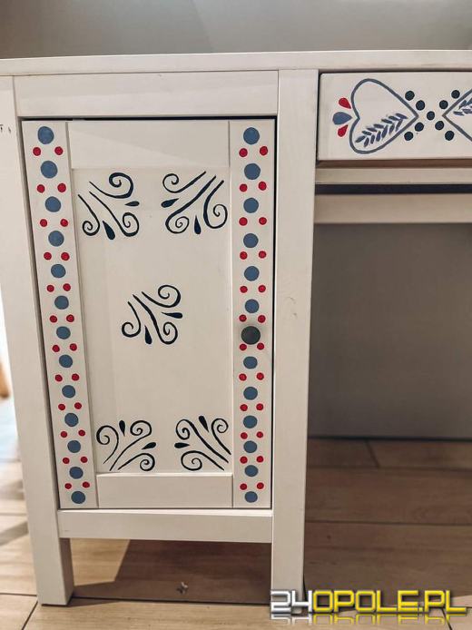 Wzięli się za meble z Ikea.  Takich nigdy nie widziałeś