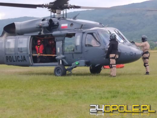 Polscy strażacy pomagają gasić pożar w czeskim parku narodowym