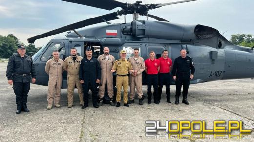 Polscy strażacy pomagają gasić pożar w czeskim parku narodowym