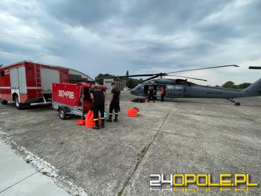 Polscy strażacy pomagają gasić pożar w czeskim parku narodowym