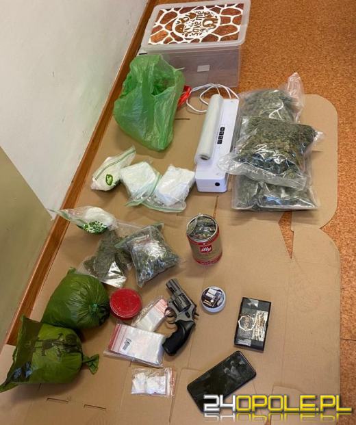 11 kilogramów narkotyków mogło trafić na czarny rynek