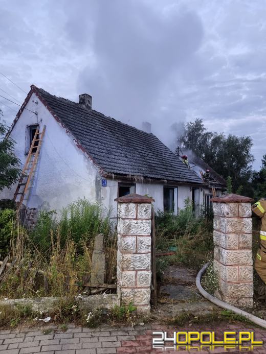 Strażacy gasili pożar pustostanu. Interwencja w Lubszy