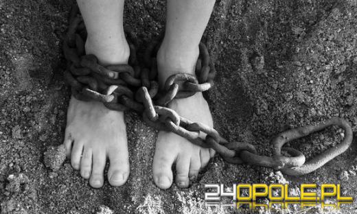 Praca sezonowa - jak nie stać się ofiarą handlu ludźmi!