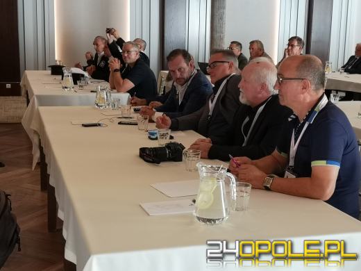 Trwa Kongres Europejskiej Federacji Kominiarzy ESCHFOE w Prószkowie