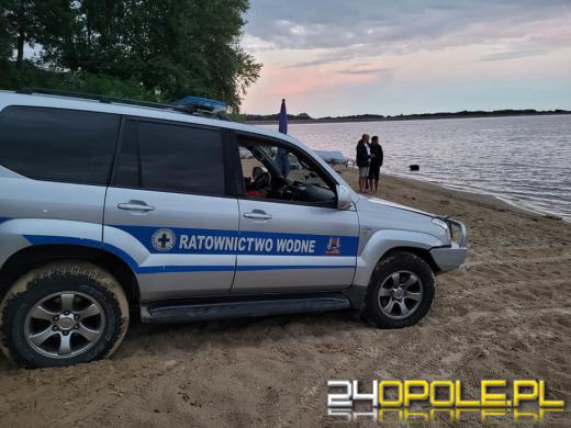 Pełne ręce roboty wodniaków z Nysy. Wiatr przewrócił jacht