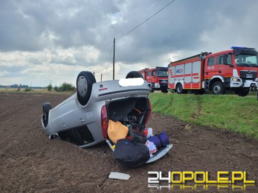 Dachowanie samochodu w powiecie namysłowskim