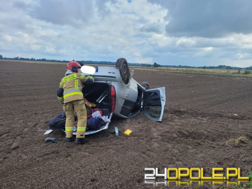 Dachowanie samochodu w powiecie namysłowskim