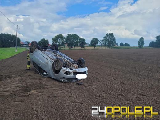Dachowanie samochodu w powiecie namysłowskim