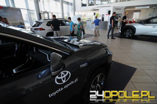 Beyond Zero - Dni Elektryfikacji w salonie Toyota Szic w Opolu