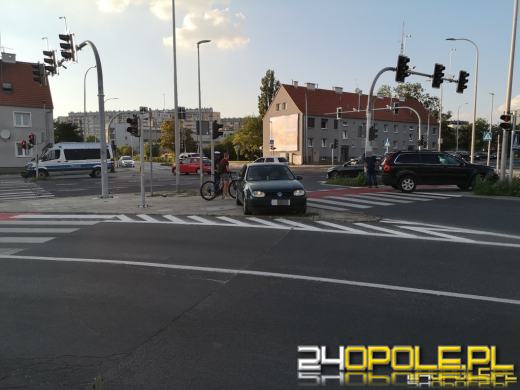 Kolizja z udziałem radiowozu na Chabrach