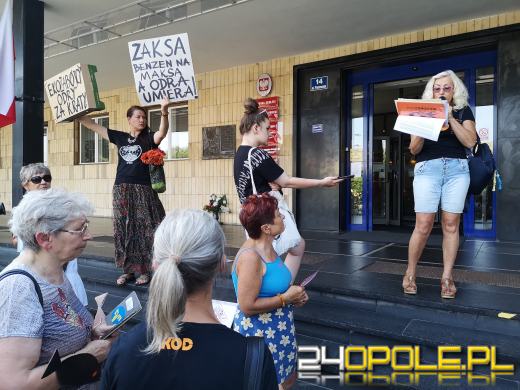 To EkoZbrodnia - Pikieta obywatelska pod Urzędem Wojewódzkim w Opolu