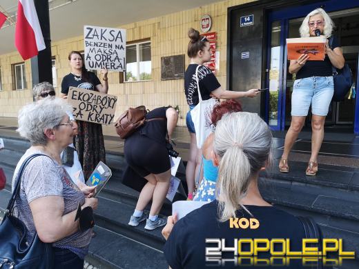 To EkoZbrodnia - Pikieta obywatelska pod Urzędem Wojewódzkim w Opolu