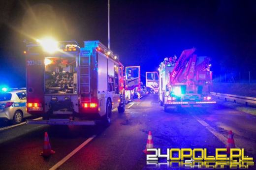 Tragiczny wypadek na A4. Dwie ciężarówki zderzyły się czołowo