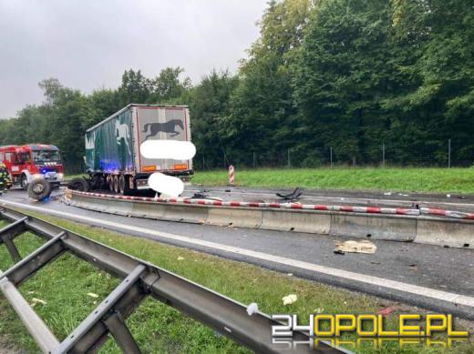 Tragiczny wypadek na A4. Dwie ciężarówki zderzyły się czołowo