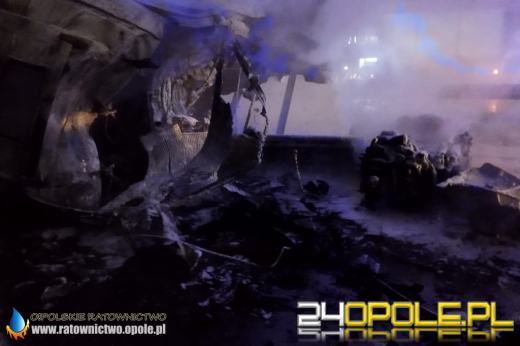 Dwie ciężarówki zderzyły się na A4 - Autostrada jest całkowicie zablokowana