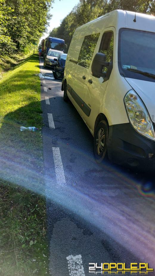 Zderzenie kilku pojazdów w Zawadzkiem 