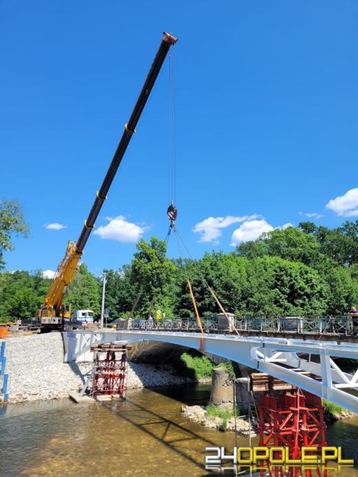 Stalowa kładka przy moście w Turawie prawie gotowa!