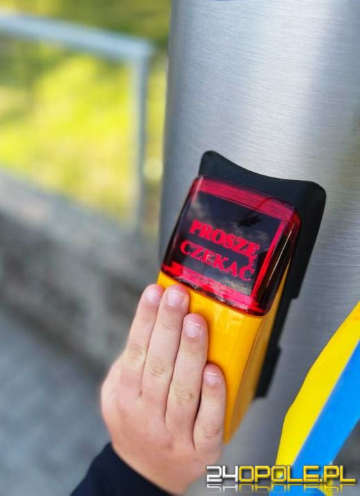 W Dobrzeniu Wielkim powstało bezpieczne przejście dla pieszych