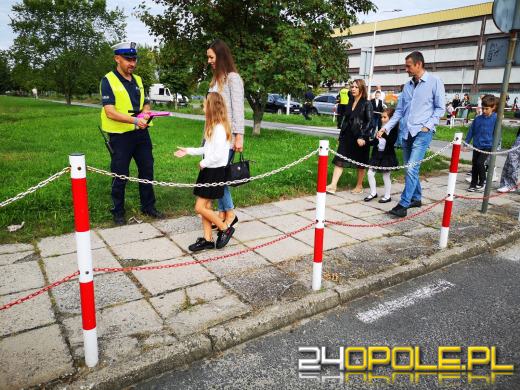 Opolscy policjanci przypominają o bezpiecznej drodze do szkoły